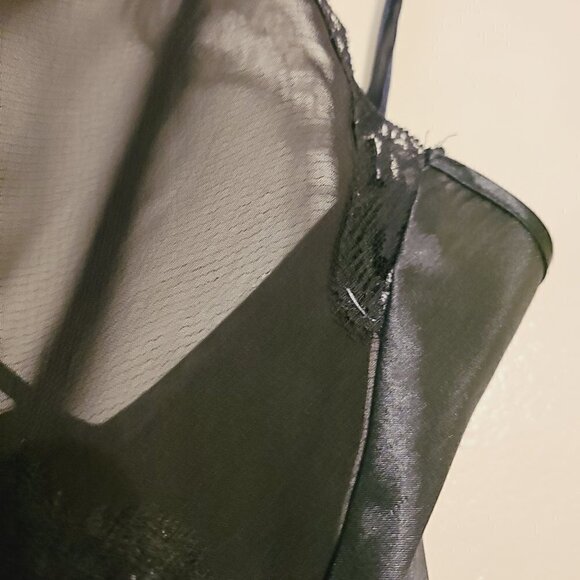 Victoria's Secret Gold | Women's Black Vintage Lace Chemise Top (Size Medium) - Picture 11 of 14